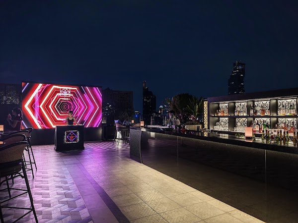 Yào Rooftop Bar 5