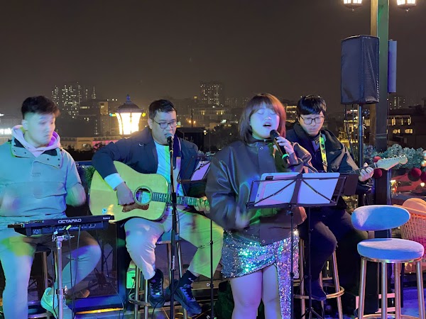 Luna Restaurant & Skybar 2