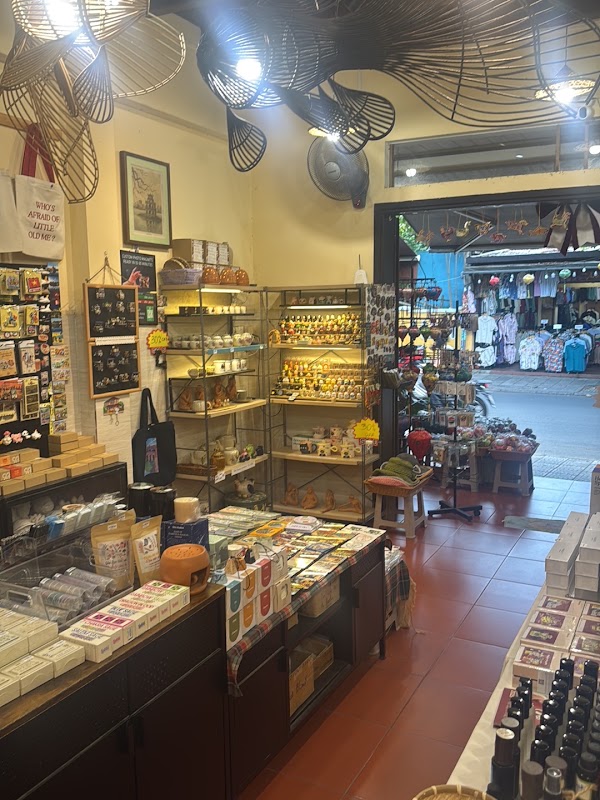 Meraki in Hoi An | Accessories - Ceramics - Gift & Candle - Natural Perfume - Bath Shop - Bath Bomb - Silver Ring - Lego 4