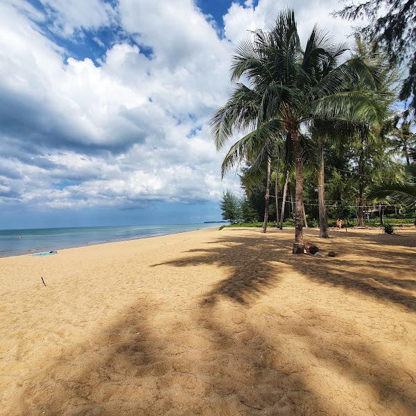 หาดคึกคัก 2