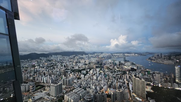 OZONE | The Ritz-Carlton, Hong Kong 3