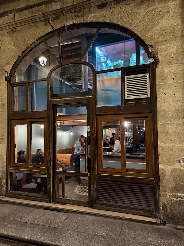 Abstract Bistrot