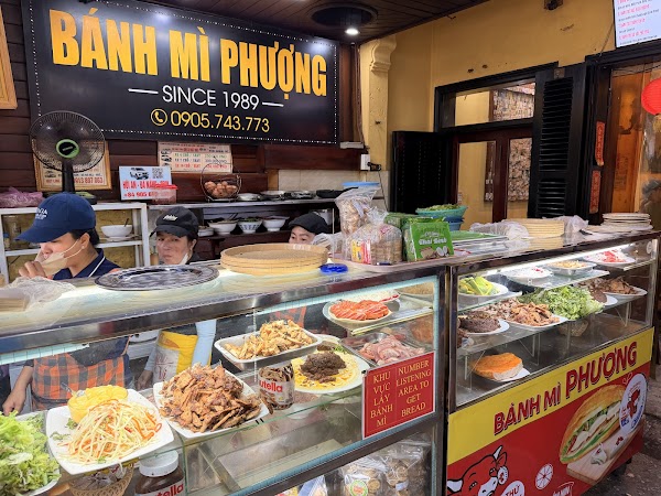 Bánh Mì Phượng 5