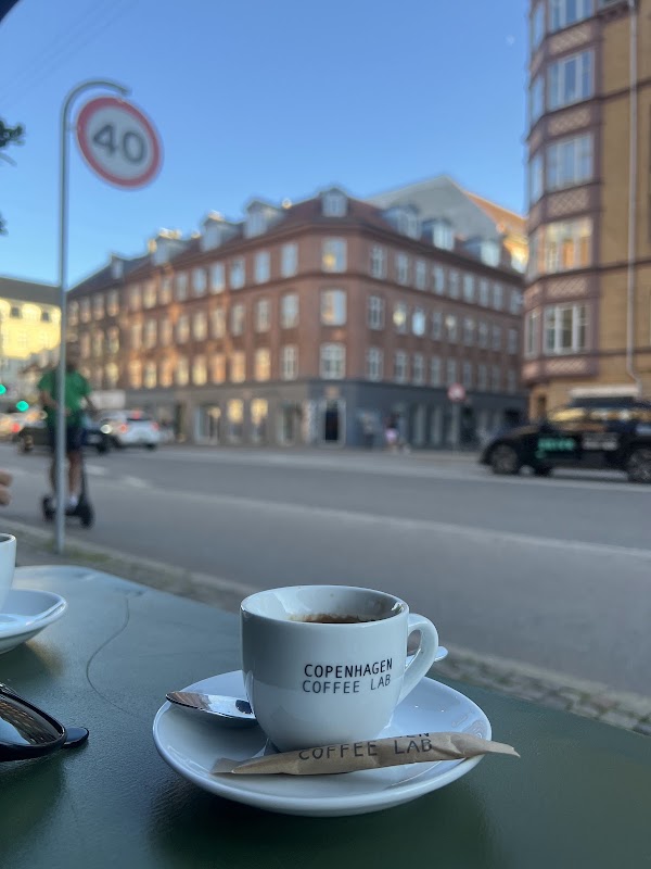 Ælsk Mad og Vinbar 3