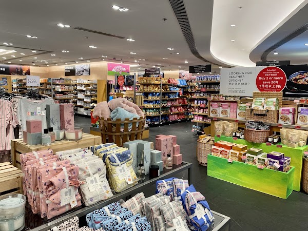 Marks & Spencer 4