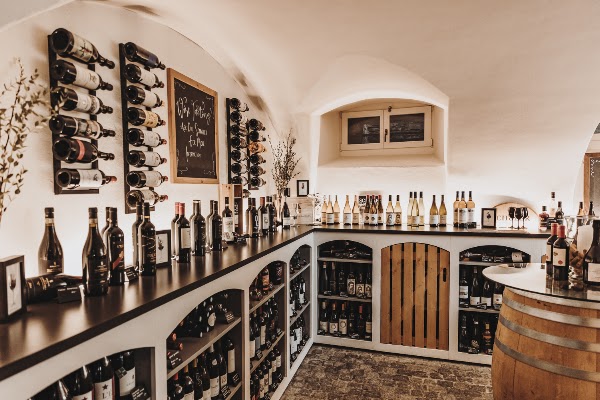 La Bonne Cave 1