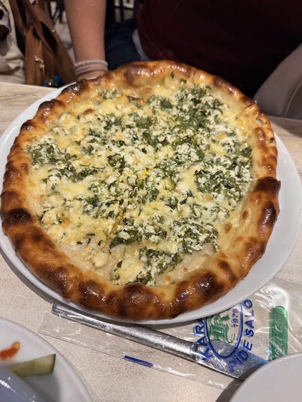 Karadeniz Pide Salonu 4