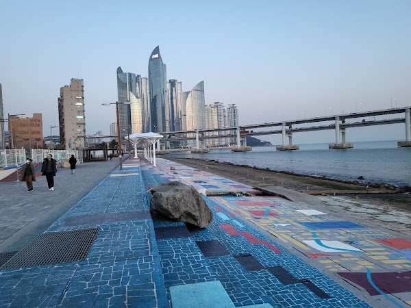 Millak Waterside Park 4