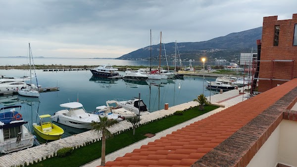 Orikum Marina