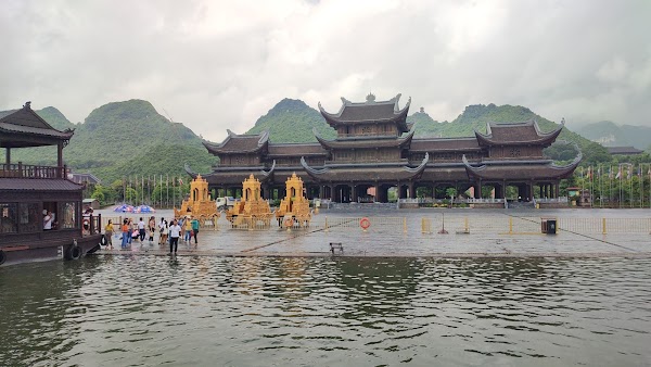 Tam Chúc