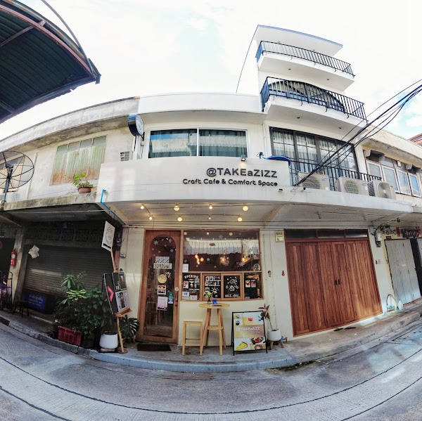 TAKEaZIZZ Cafe