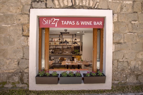 SIP27 wine & tapas bar