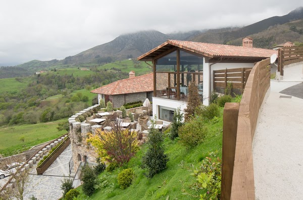 Puebloastur Eco-Resort Hotel & Spa GL