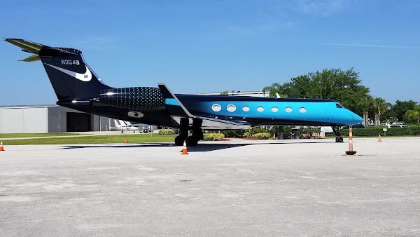 Kissimmee Gateway Airport 4