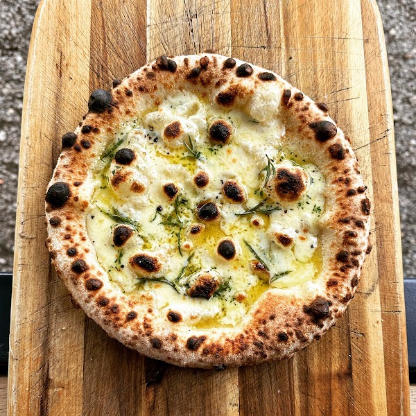 Zonda Pizza