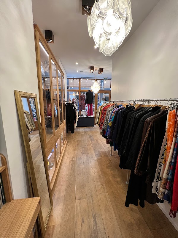 ALE Paris - Luxury Vintage Boutique and Custom Tailoring 2