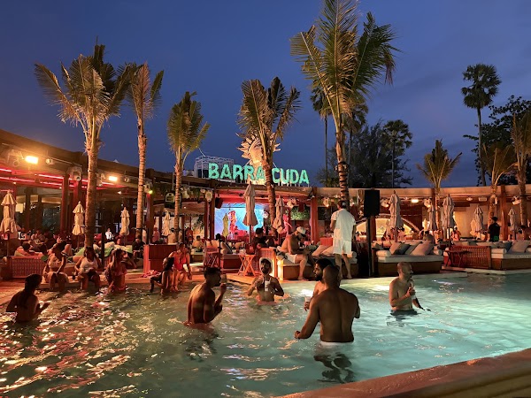 Barra Cuda Beach Club Phuket 4