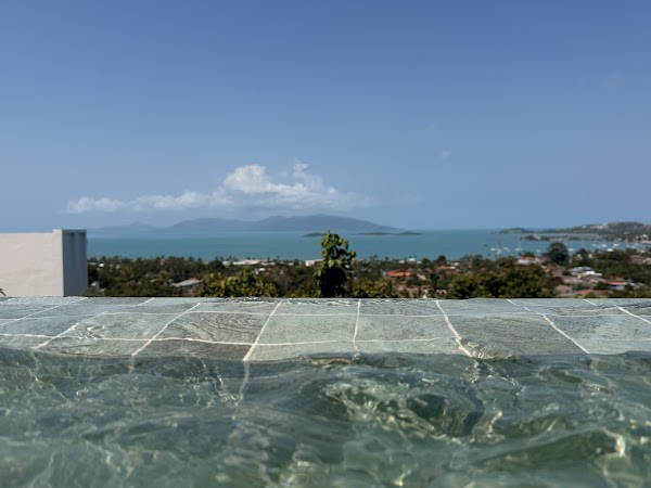 SAMUI HILL CLUB- Sauna, bar, pool & restaurant viewpoint 3