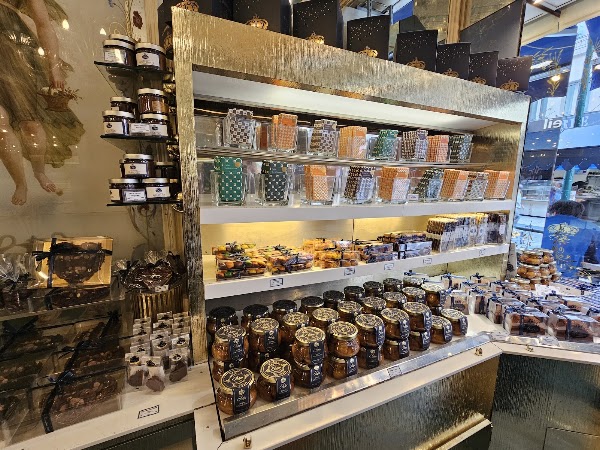 Patisserie Stohrer 5