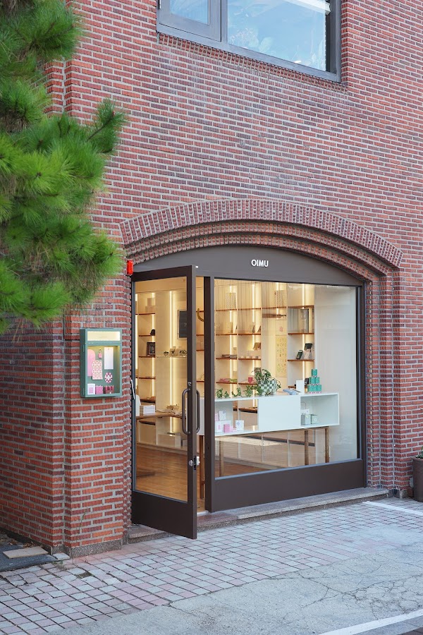 OIMU Bukchon store (오이뮤 북촌) 1