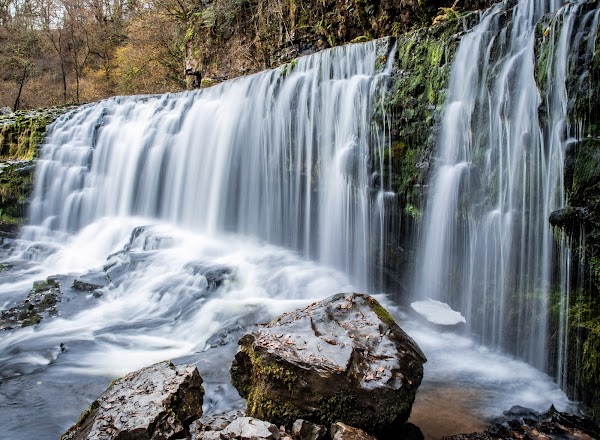 Sgwd Clun-Gwyn Waterfall 1