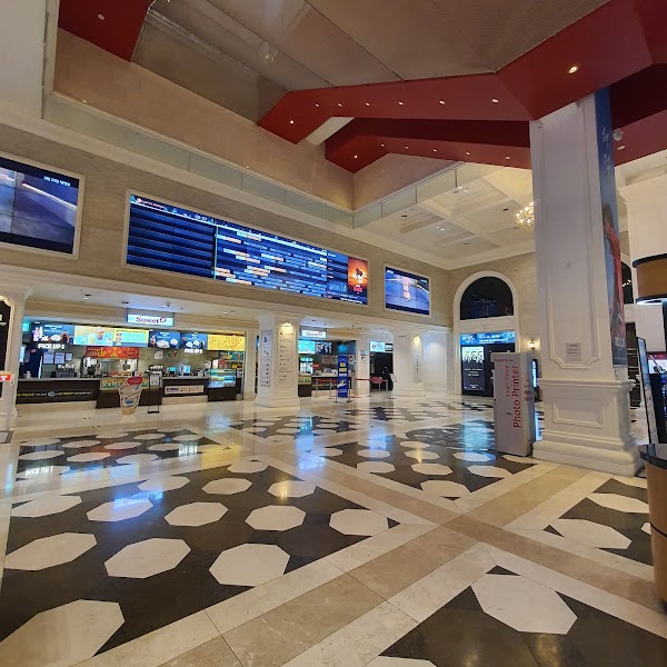 LOTTE CINEMA World Tower 2