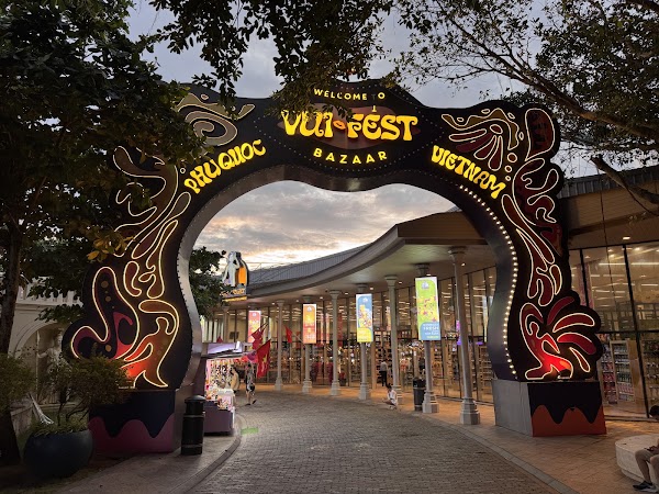 Chợ Đêm Vui-Fest Bazaar Sunset Town