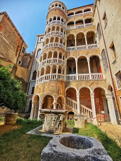 Palazzo Contarini del Bovolo