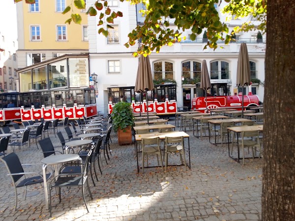 Historische Wurstkuchl 1