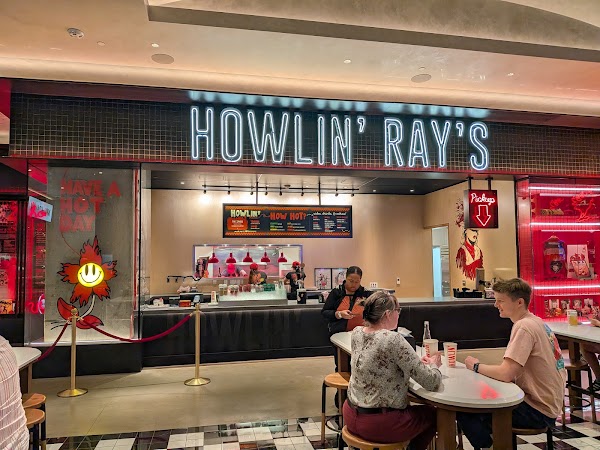 Howlin' Ray's - Las Vegas 3
