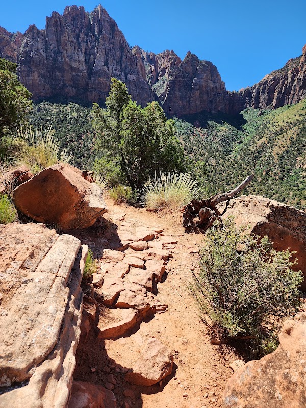 Watchman Trail - Trailhead 3
