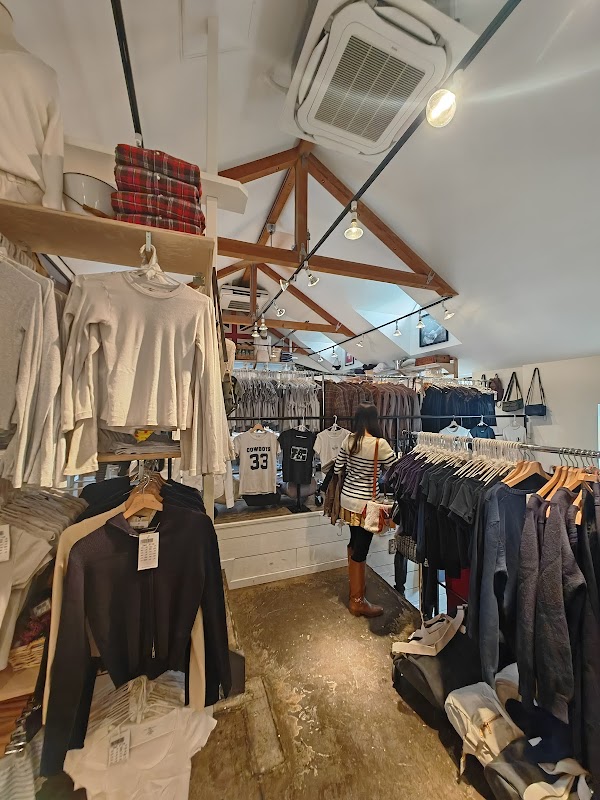 Brandy Melville Japan 3