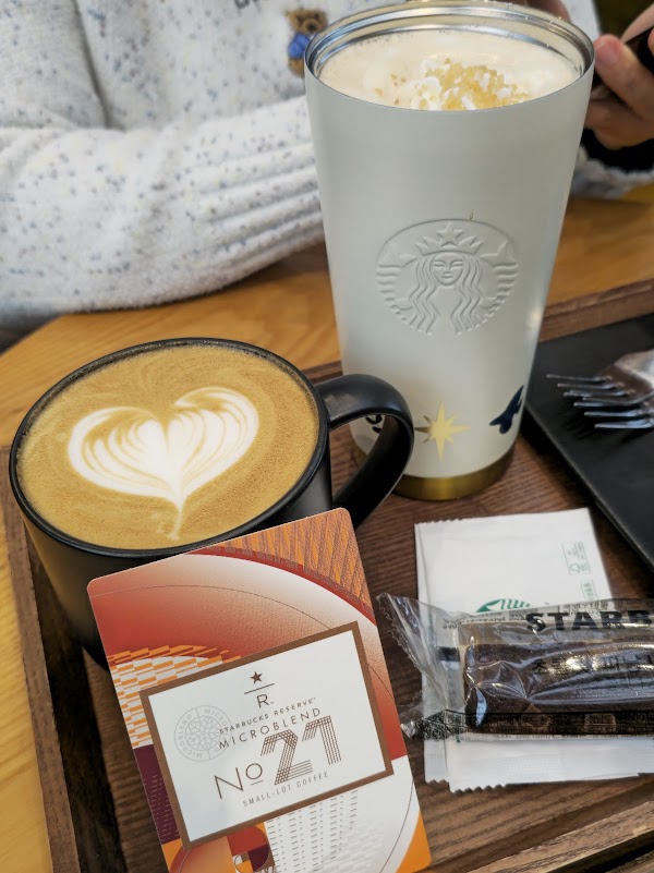 Starbucks Reserve Famille Park 5