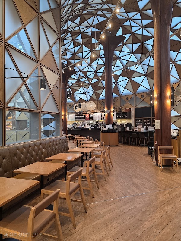 Starbucks Reserve Famille Park 3