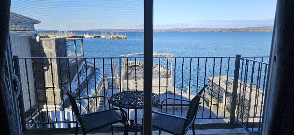 Fundy Restaurant & Dockside Suites 1
