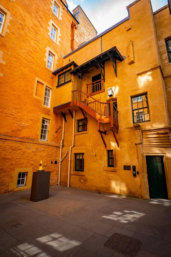 Riddles Court 5