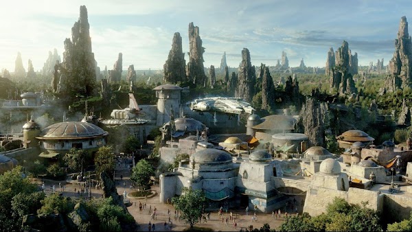 Star Wars: Galaxy's Edge 1