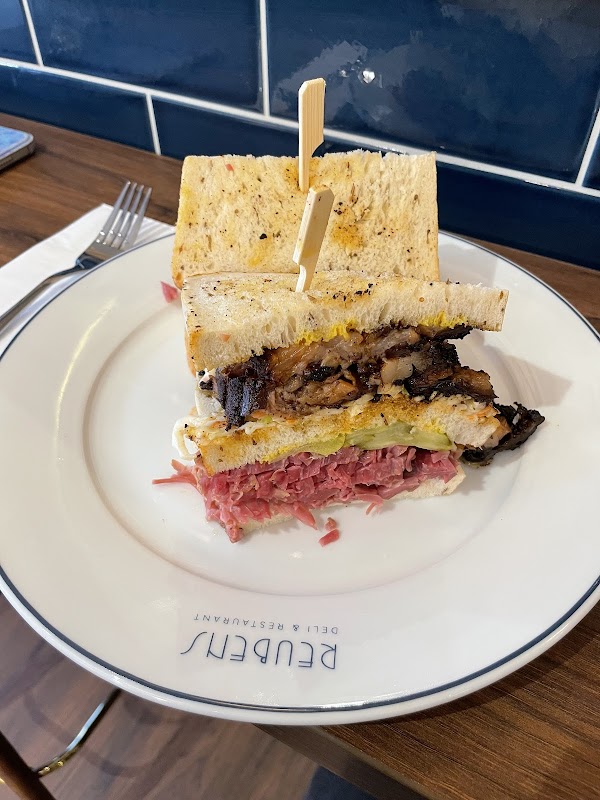 Reubens Deli & Restaurant 3