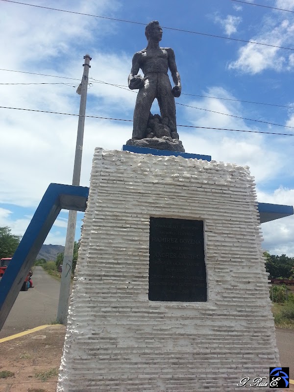 Estatua Andrés Castro