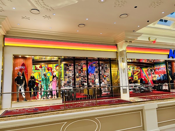 Wynn Plaza 2