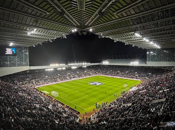 St. James' Park 4