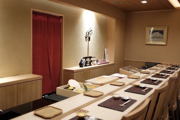 Sushi Suzuki