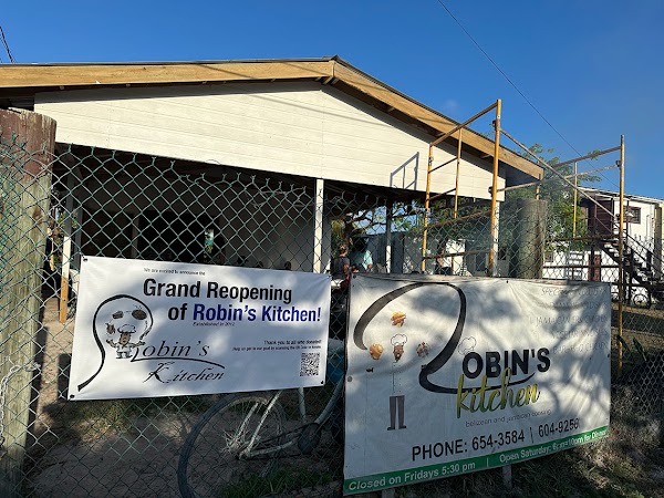 Robin's Kitchen 4