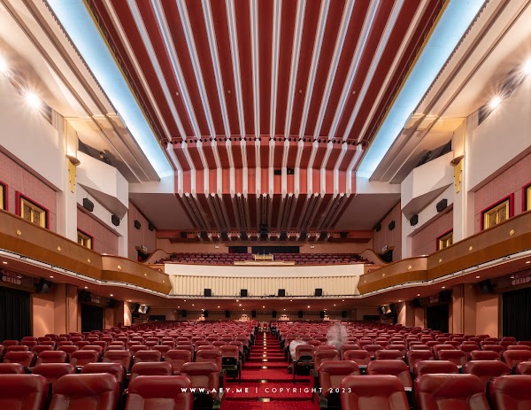 Sala Chalermkrung Royal Theatre