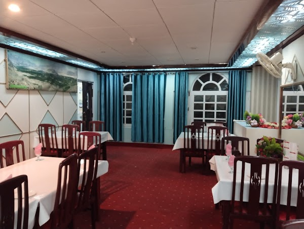 Dewan-e-Khas Hotel & Restaurant