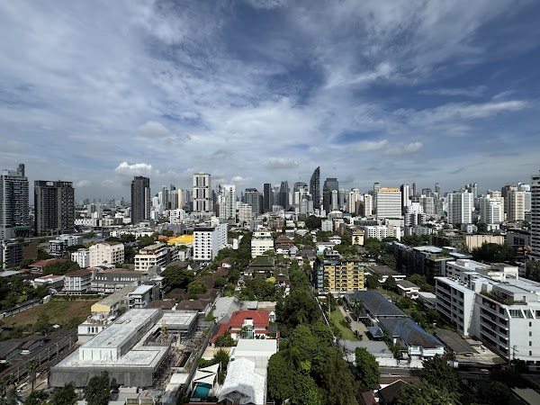Staybridge Suites Bangkok Thonglor, an IHG Hotel