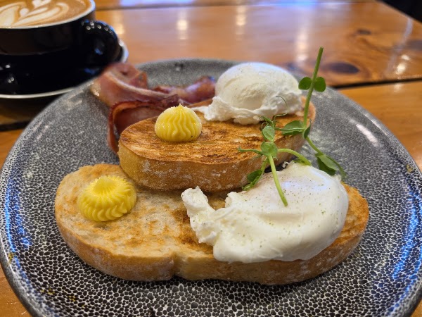 The Greedy Cow Cafe 4