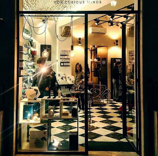 Booktique 1