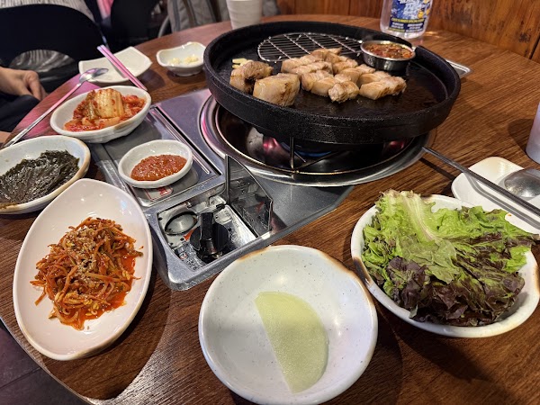Donjunam Hongdae Korean BBQ Restaurants 4