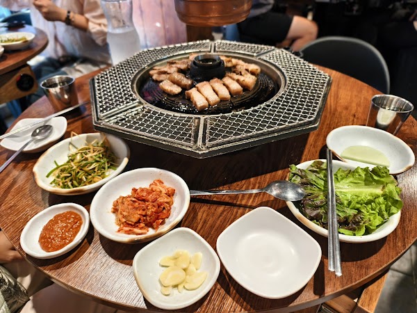 Donjunam Hongdae Korean BBQ Restaurants 3